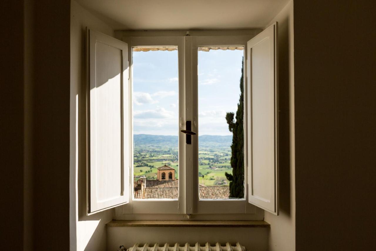 Room En Suite La Corte Assisi Eksteriør bilde